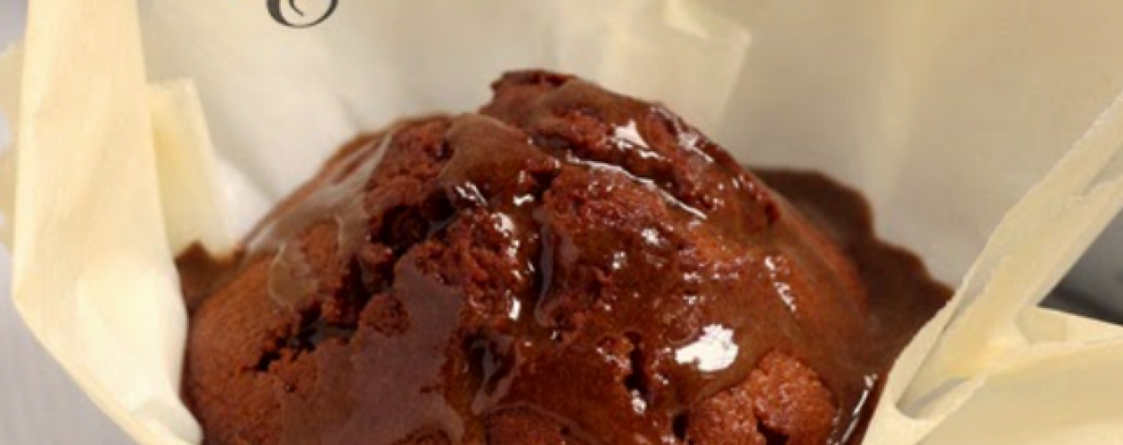Muffin con sciroppo di sambuco e glassa alla liquirizia AMARELLI